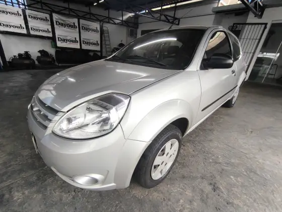 FORD KA 1.0 MPI 8V FLEX 2P MANUAL FORD KA 1.0 MPI 8V FLEX 2P MANUAL