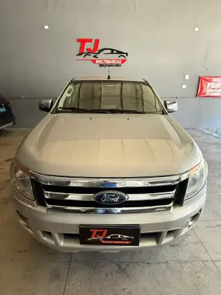 FORD RANGER 3.2 XLT 4X4 CD 20V DIESEL 4P AUTOMÁTICO FORD RANGER 3.2 XLT 4X4 CD 20V DIESEL 4P AUTOMÁTICO