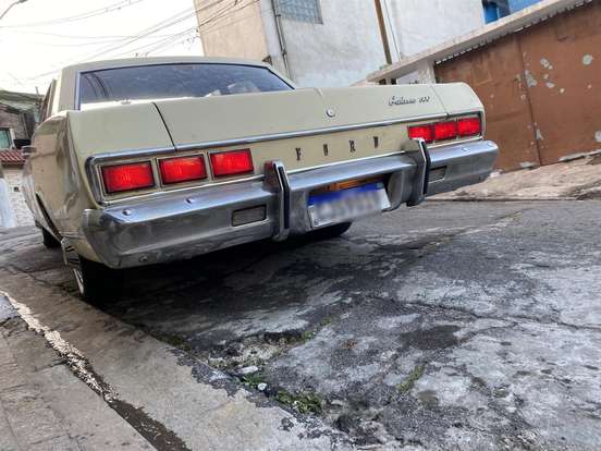 FORD-GALAXIE-1977
