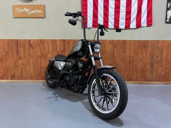 HARLEY-DAVIDSON SPORTSTER XL 883 HARLEY-DAVIDSON SPORTSTER XL 883