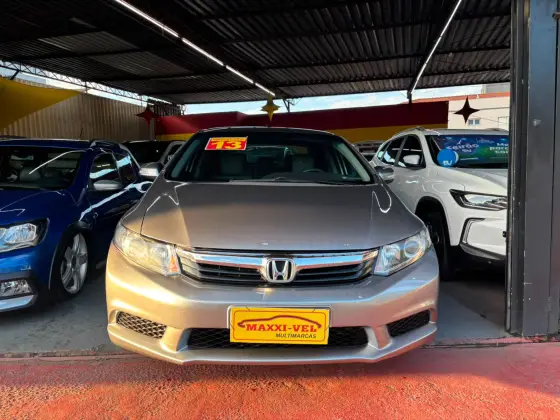 HONDA CIVIC 1.8 LXL 16V FLEX 4P AUTOMÁTICO HONDA CIVIC 1.8 LXL 16V FLEX 4P AUTOMÁTICO