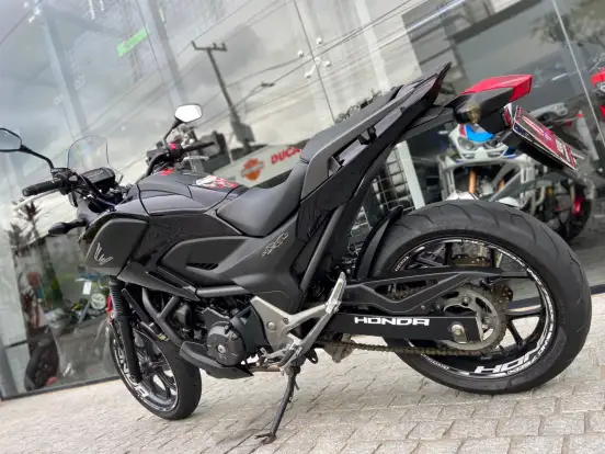 HONDA-NC 750X HONDA-NC 750X-2015