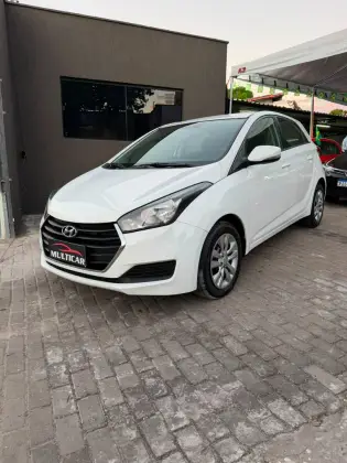 HYUNDAI HB20 1.6 COMFORT PLUS 16V FLEX 4P MANUAL HYUNDAI HB20 1.6 COMFORT PLUS 16V FLEX 4P MANUAL