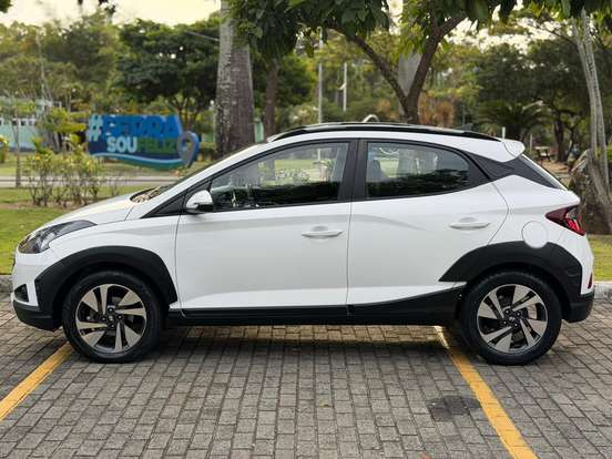 HYUNDAI-HB20X-2022