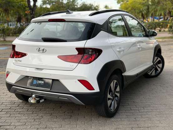 HYUNDAI-HB20X-2022