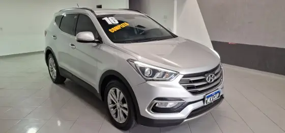 HYUNDAI SANTA FÉ 3.3 MPFI 4X4 V6 270CV GASOLINA 4P AUTOMÁTICO HYUNDAI SANTA FÉ 3.3 MPFI 4X4 V6 270CV GASOLINA 4P AUTOMÁTICO