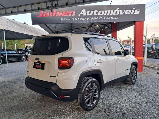 JEEP-RENEGADE-2025