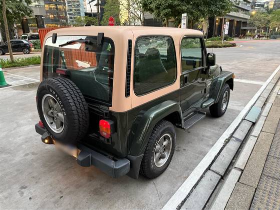 JEEP WRANGLER 4.0 SPORT 4X4 TETO RIGIDO 6I 12V GASOLINA 2P MANUAL