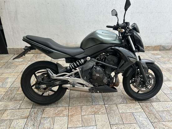 KAWASAKI-ER-6N-2011