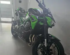 KAWASAKI Z900 KAWASAKI Z900