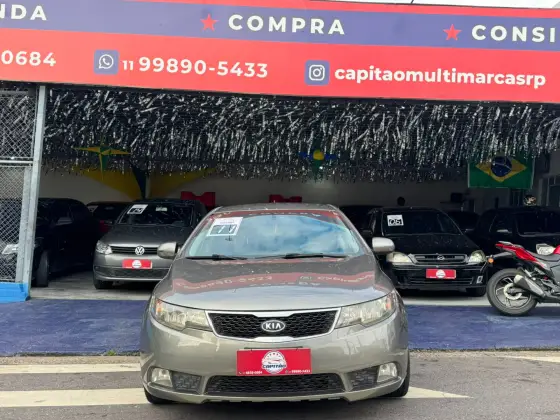 KIA CERATO 1.6 EX3 SEDAN 16V GASOLINA 4P AUTOMÁTICO KIA CERATO 1.6 EX3 SEDAN 16V GASOLINA 4P AUTOMÁTICO