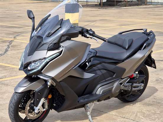 KYMCO-AK 550i KYMCO-AK 550i-2025
