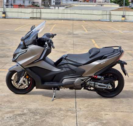KYMCO-AK 550i-2025
