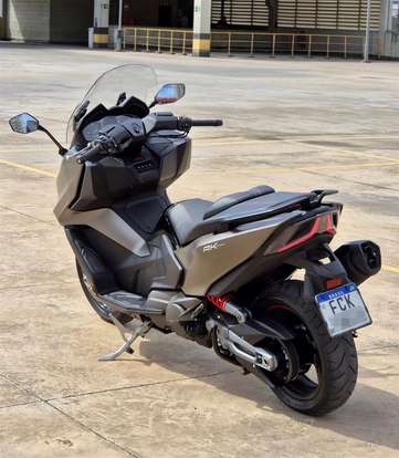 KYMCO-AK 550i-2025