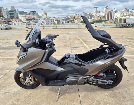 KYMCO-AK 550i-2025