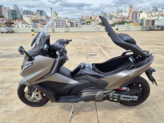 KYMCO-AK 550i KYMCO-AK 550i-2025