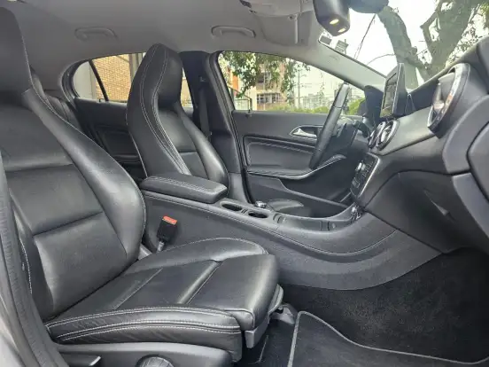 MERCEDES-BENZ-GLA 200-1.6 CGI ADVANCE 16V TURBO FLEX 4P AUTOMÁTICO MERCEDES-BENZ-GLA 200-2016