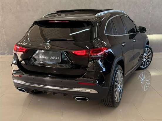 MERCEDES-BENZ-GLA 200-2022