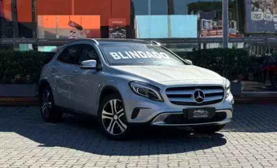 MERCEDES-BENZ GLA 250 2.0 16V TURBO GASOLINA VISION 4P AUTOMÁTICO MERCEDES-BENZ GLA 250 2.0 16V TURBO GASOLINA VISION 4P AUTOMÁTICO