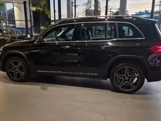 MERCEDES-BENZ-GLB 220-2.0 MHEV AMG LINE 4MATIC 8G-DCT MERCEDES-BENZ-GLB 220-2026