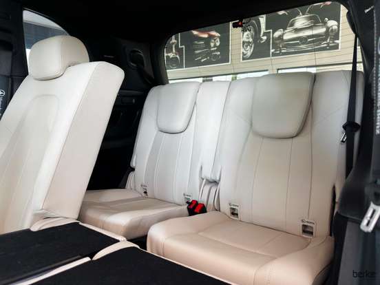 MERCEDES-BENZ-GLB 220-2025