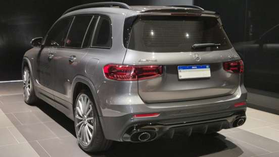 MERCEDES-BENZ-GLB 35 AMG-2024