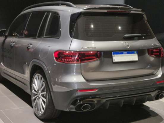 MERCEDES-BENZ-GLB 35 AMG-2.0 MHEV 4MATIC SPEEDSHIFT MERCEDES-BENZ-GLB 35 AMG-2024