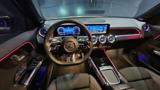 MERCEDES-BENZ-GLB 35 AMG-2024