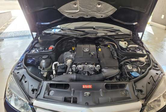 MERCEDES-BENZ-C 180-2010