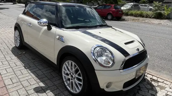 MINI COOPER 1.6 S 16V TURBO GASOLINA 2P AUTOMÁTICO MINI COOPER 1.6 S 16V TURBO GASOLINA 2P AUTOMÁTICO