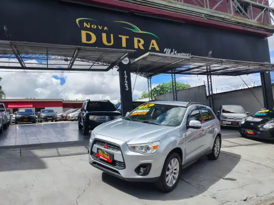 MITSUBISHI ASX 2.0 4X2 16V GASOLINA 4P AUTOMÁTICO MITSUBISHI ASX 2.0 4X2 16V GASOLINA 4P AUTOMÁTICO