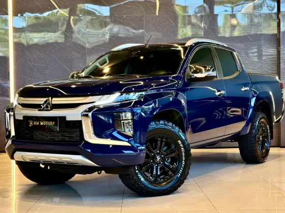 MITSUBISHI L200 TRITON 2.4 16V TURBO DIESEL SPORT HPE-S CD 4P 4X4 AUTOMÁTICO MITSUBISHI L200 TRITON 2.4 16V TURBO DIESEL SPORT HPE-S CD 4P 4X4 AUTOMÁTICO
