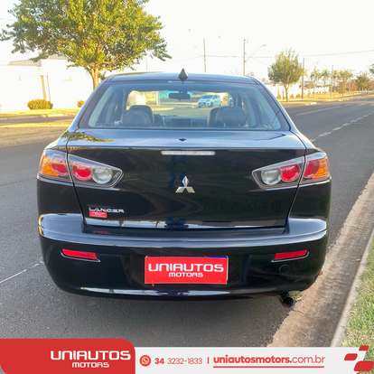 MITSUBISHI-LANCER-2.0 16V GASOLINA 4P AUTOMÁTICO MITSUBISHI-LANCER-2011