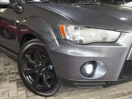 MITSUBISHI-OUTLANDER-2.0 16V GASOLINA 4P AUTOMÁTICO MITSUBISHI-OUTLANDER-2011