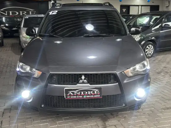 MITSUBISHI-OUTLANDER-2.0 16V GASOLINA 4P AUTOMÁTICO MITSUBISHI-OUTLANDER-2011