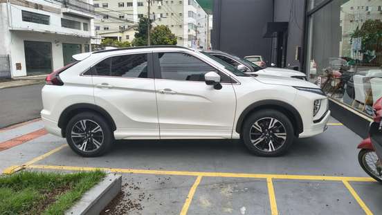 MITSUBISHI-ECLIPSE CROSS-1.5 MIVEC TURBO GASOLINA HPE CVT MITSUBISHI-ECLIPSE CROSS-2023