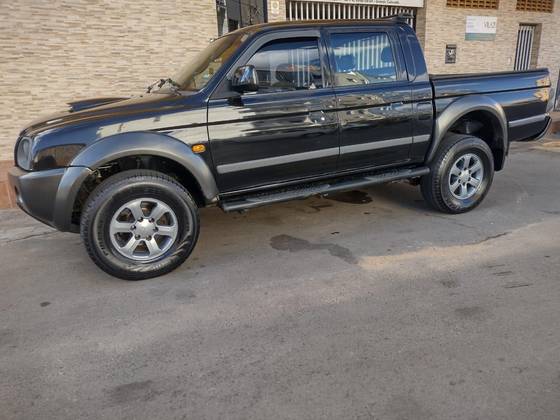 MITSUBISHI L200 2.5 GL 4X4 CD 8V TURBO DIESEL 4P MANUAL