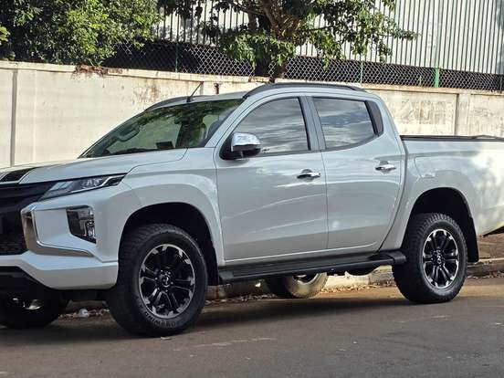 MITSUBISHI-L200 TRITON-2.4 16V TURBO DIESEL SPORT HPE CD 4P 4X4 AUTOMÁTICO MITSUBISHI-L200 TRITON-2022