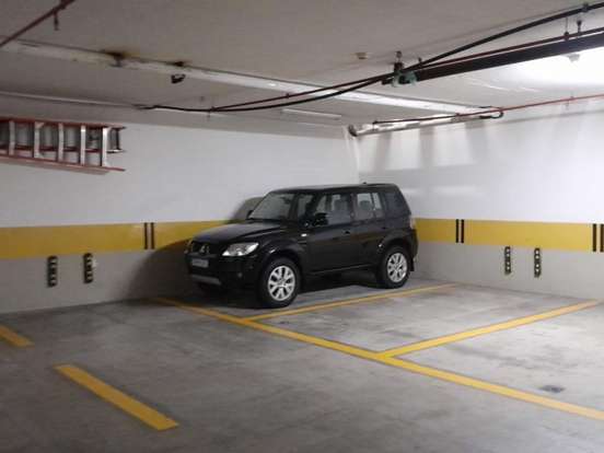 MITSUBISHI-PAJERO TR4-2.0 4X2 16V 140CV FLEX 4P AUTOMÁTICO MITSUBISHI-PAJERO TR4-2011