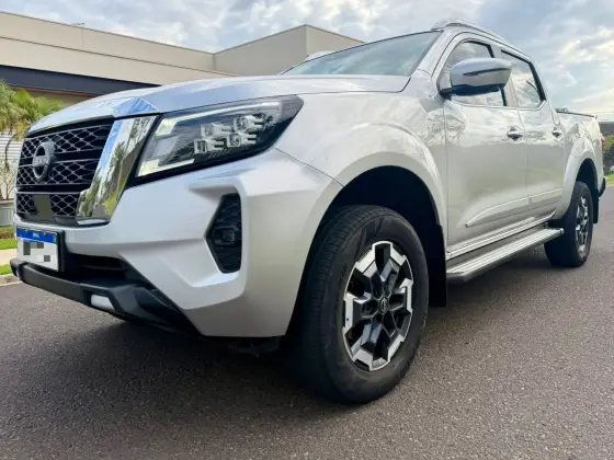 NISSAN FRONTIER 2.3 16V TURBO DIESEL PLATINUM CD 4X4 AUTOMÁTICO NISSAN FRONTIER 2.3 16V TURBO DIESEL PLATINUM CD 4X4 AUTOMÁTICO