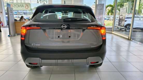 NISSAN-KICKS-2025