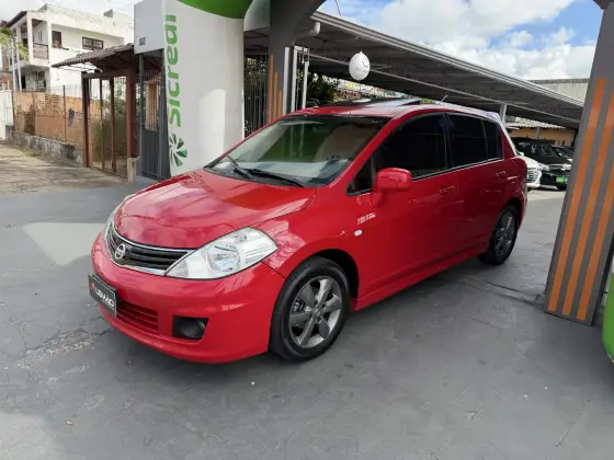 NISSAN TIIDA 1.8 SL 16V FLEX 4P AUTOMÁTICO NISSAN TIIDA 1.8 SL 16V FLEX 4P AUTOMÁTICO