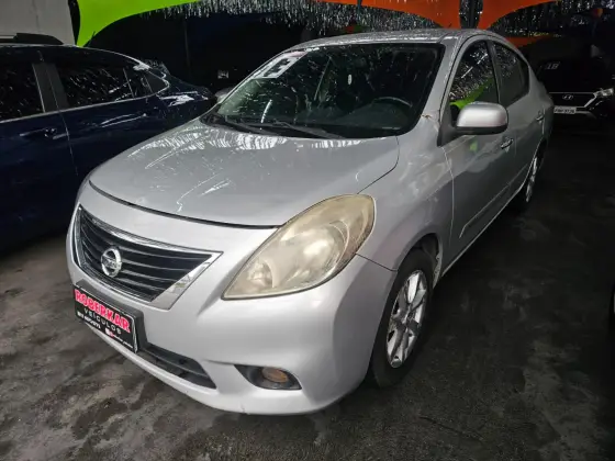 NISSAN VERSA 1.6 16V FLEX SL 4P MANUAL NISSAN VERSA 1.6 16V FLEX SL 4P MANUAL