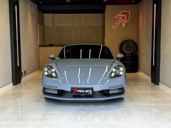 PORSCHE-718-2024