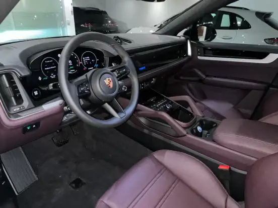 PORSCHE-CAYENNE-2026