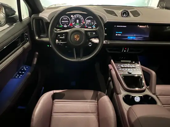 PORSCHE-CAYENNE-2026
