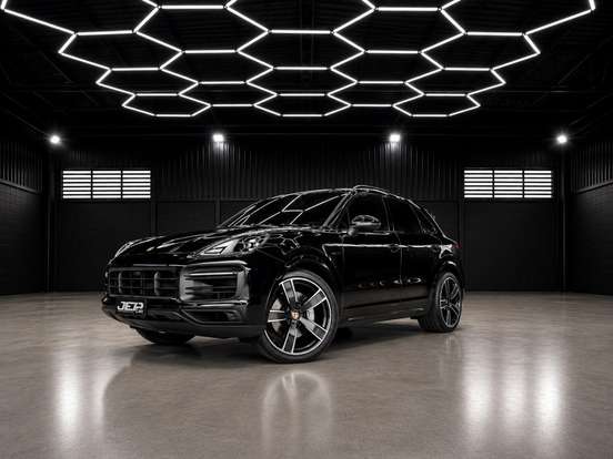 PORSCHE-CAYENNE-2023