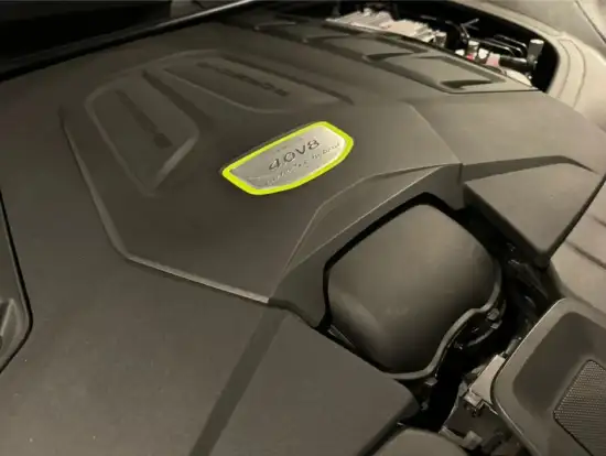 PORSCHE-CAYENNE-2021