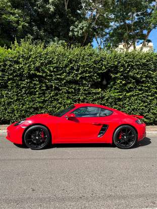 PORSCHE-718-2022
