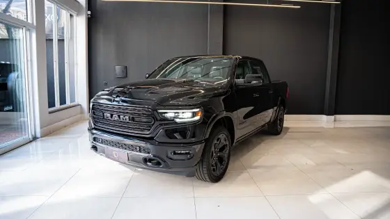 RAM 1500 5.7 V8 GASOLINA LIMITED NIGHT EDITION CD 4X4 AUTOMÁTICO